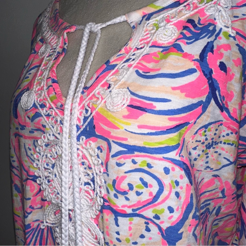 Lilly Pulitzer “Shell of a Time” Holly Top - Picture 4 of 13